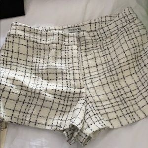Tweed short